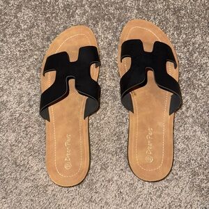 Dream Pairs Black and Tan Slide Sandals for Women